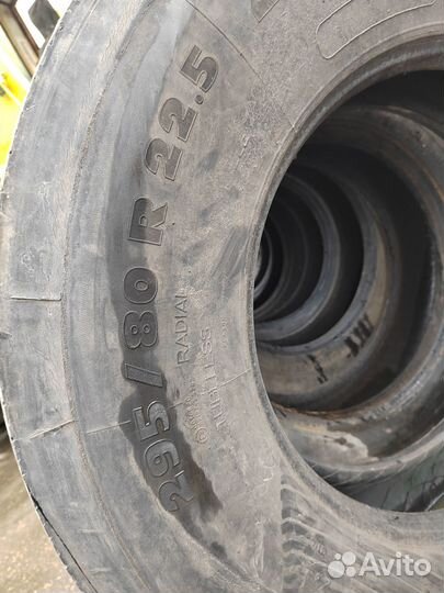 Комплект бу шин 295/80R22.5