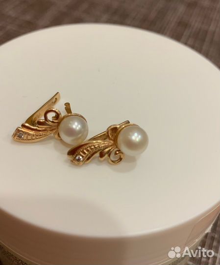 Золотые серьги