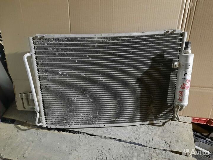 Радиатор кондиционера kia carens 1