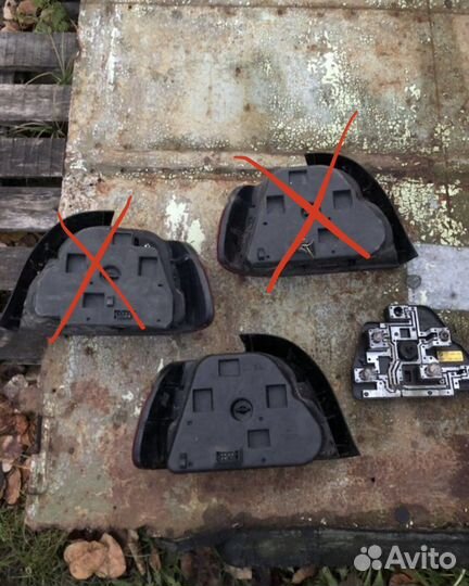 Один правый задний фонарь bmw e39