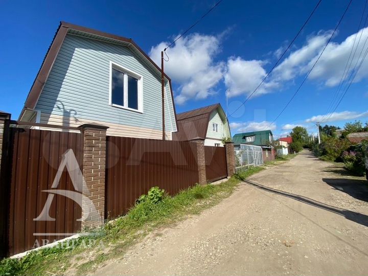 Дом 97,2 м² на участке 4 сот.