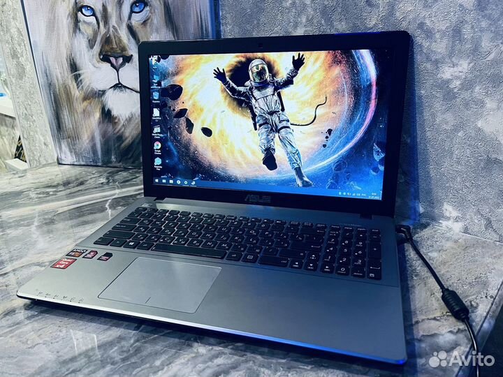 Ноутбук Asus X550Z AMD FX-7600/Radeon R7/SSD