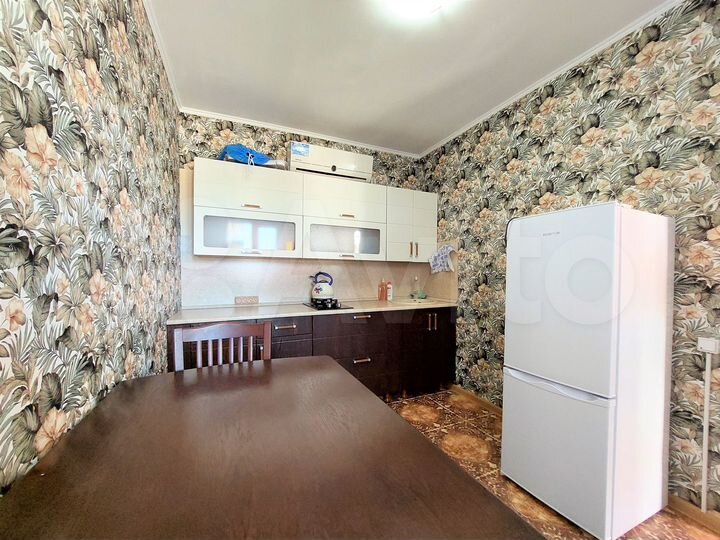 Дом 200,7 м² на участке 8,8 сот.