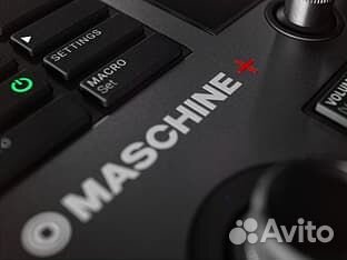 Сэмплер Native Instruments Maschine+ EU