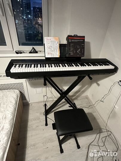 Цифровое пианино Yamaha p 45+стул,стойка,наушники