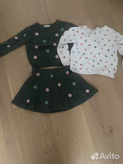 Костюм с юбочкой и толстовка