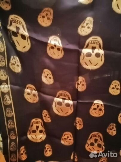 Шелковый шарф