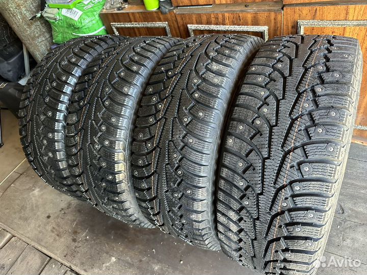 Зима 235/65 R16 Nordman 5+Диски 5х139.7 D108.1