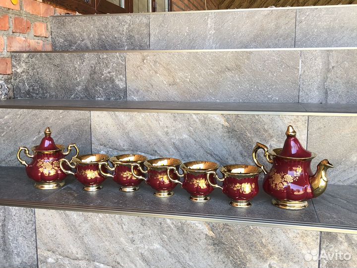 Крушки и и заварочная и сахарница