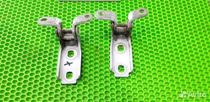 Петля Двери передней Chevrolet Cruze