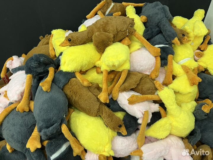 Игрушка гусь обнимусь