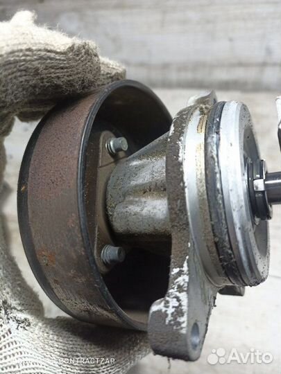 Помпа Mazda 3 BK LF-DE 2.0 2009