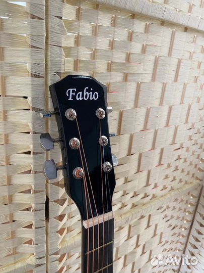 Гитара новая Fabio