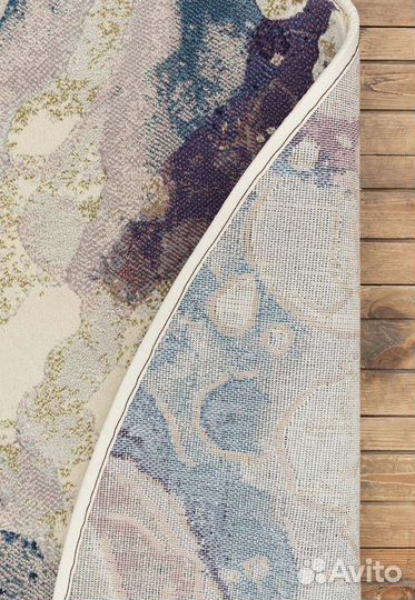 Ковер 200 на 200 см новый