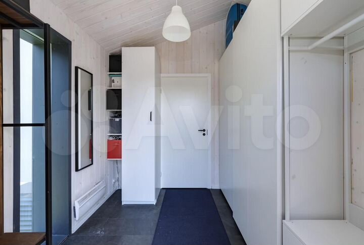 Дом 196 м² на участке 7 сот.