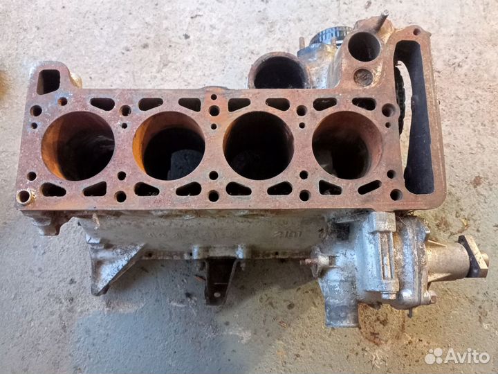 Коленчатый вал и блок двигателя, на Ваз2101-2107