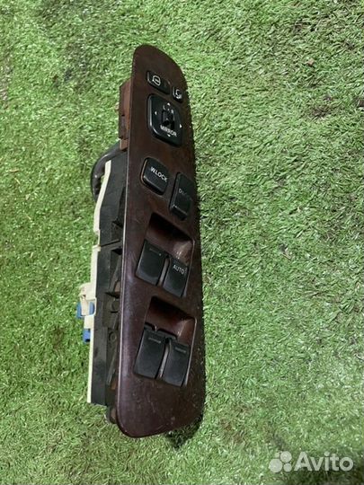 Блок управления стеклоподъемниками передний правый