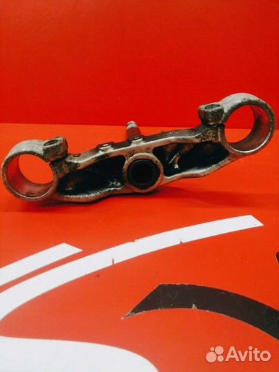 Нижняя траверса Yamaha TRX850 95-99