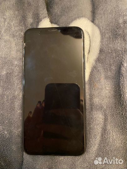 iPhone Xs, 64 ГБ