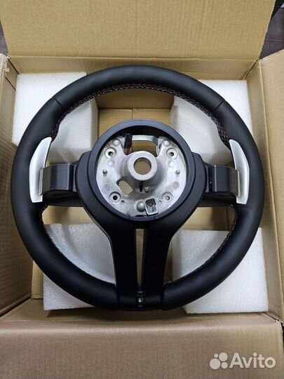 Руль BMW F10 M с подогревом и лепестками новый