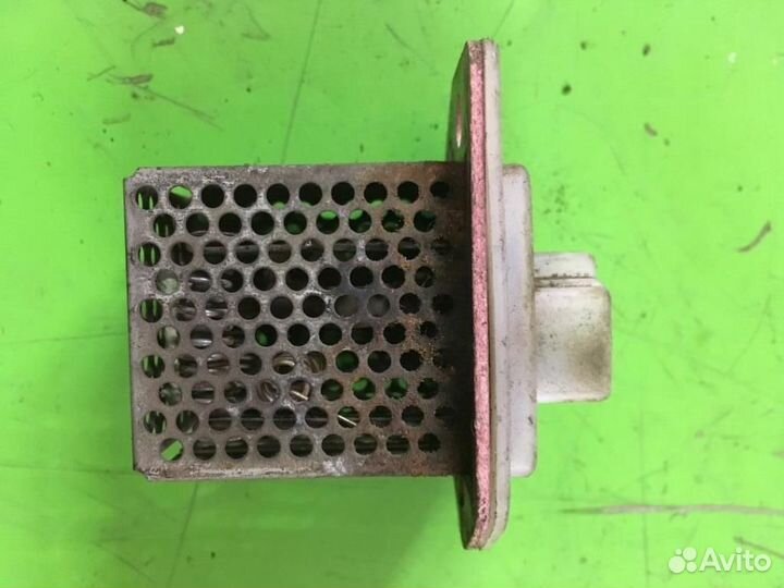 Резистор отопителя Субару Форестер 10