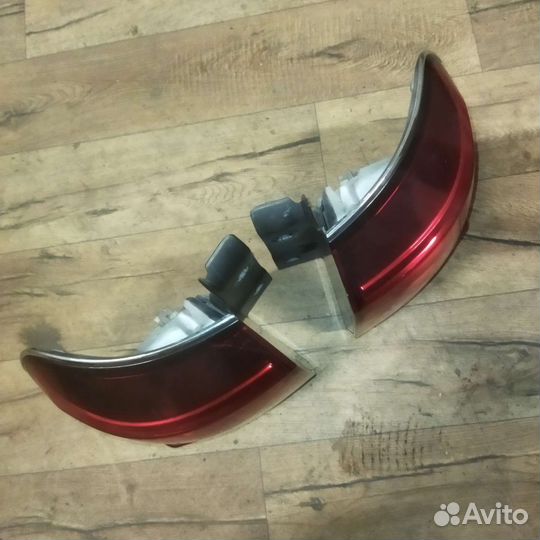 Фонарь левый/правый наружный Lexus LX 570