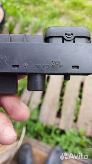 Кнопка понижайки mercedes Ml W163