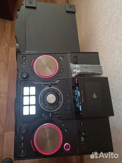 LG CM9740