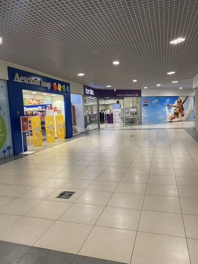 Торговая площадь, 1200 м²