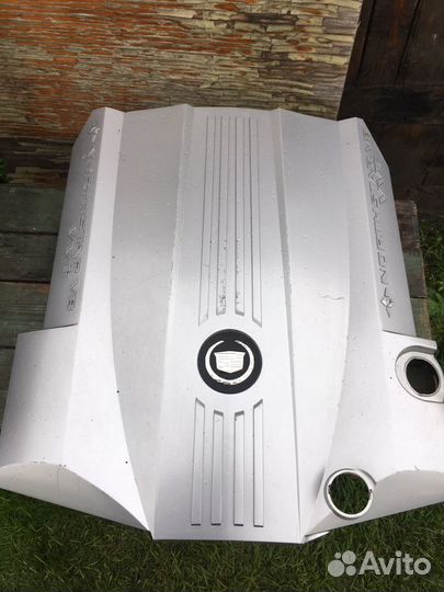 Крышка двс Cadillac SRX 4.6 2008