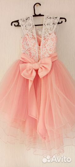 Нарядное платья для девочки на возраст 5-6 лет