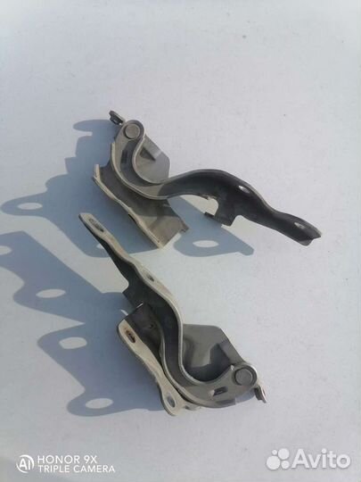 Петли капотные Хендай Гранд Старекс