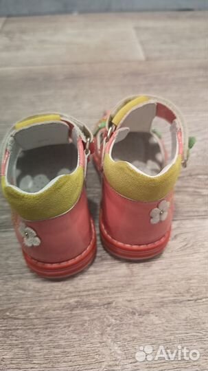 Сандалии для девочки 26 размер натуральная кожа