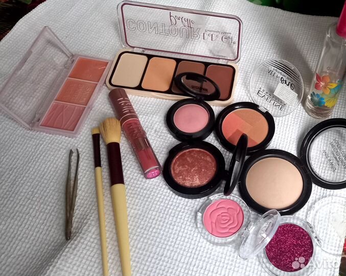 Косметика пакетом новая