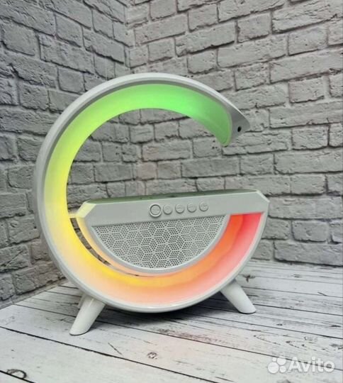 Умная лампа Bluetooth с беспроводной зарядкой