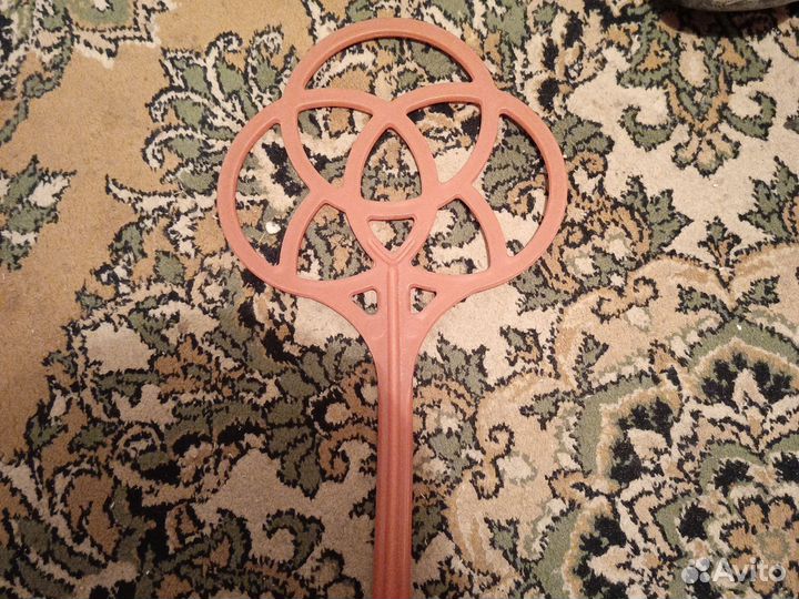 Хлопушка для взбития ковров