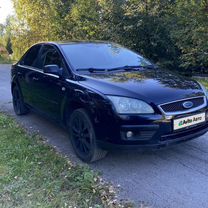 Ford Focus 1.6 AT, 2005, 229 000 км, с пробегом, цена 415 000 руб.