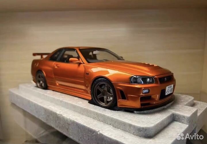 Motorhelix Nissan Skyline GT-R R34 1:18