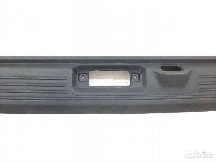 Обшивка двери багажника задняя Land Rover Range