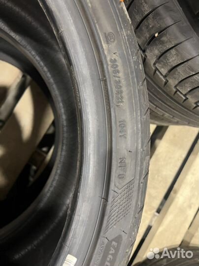 Goodyear Eagle F1 Asymmetric 3 305/30 R21