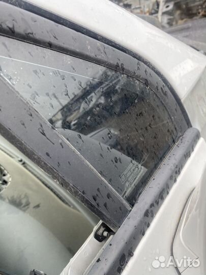 Форточка правая Chevrolet Orlando