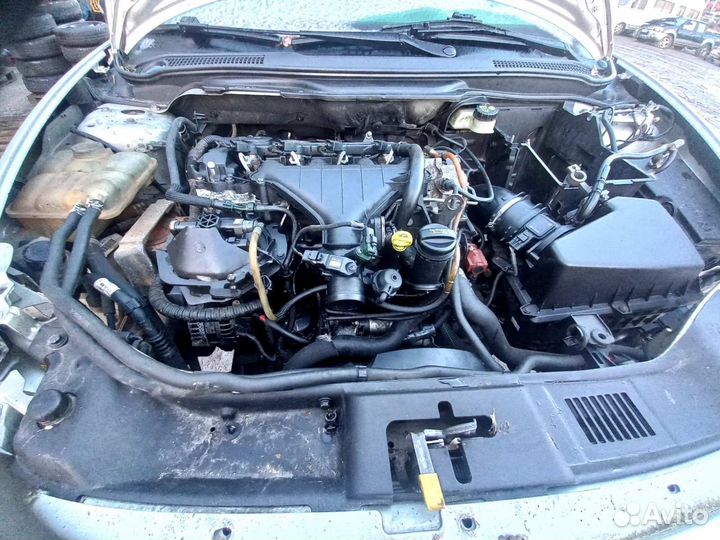 Панель передняя Volvo V50