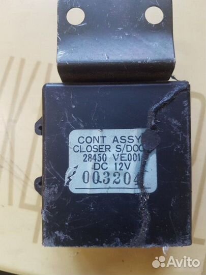 Блок управления дверью Nissan Liberty