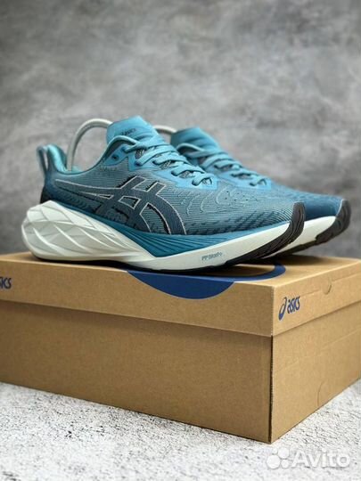 Кроссовки Asics Novablast 4