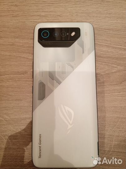 ASUS ROG Phone 7, 8/256 ГБ
