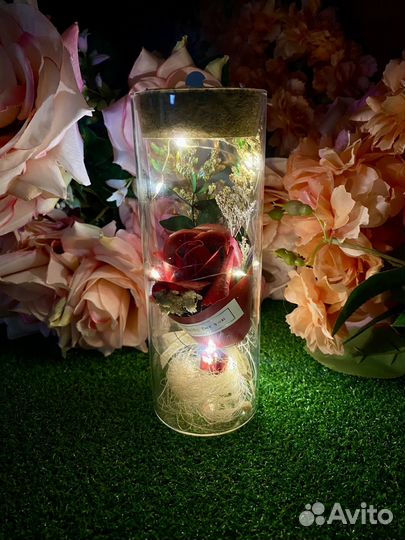 Роза в колбе с подсветкой