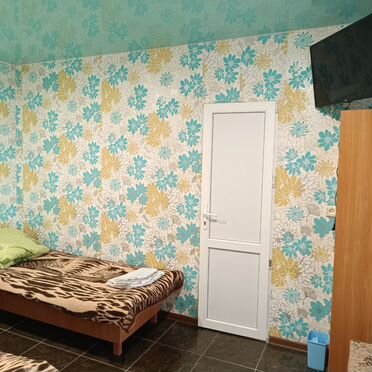 Комната 14 м² в 3-к., 1/2 эт.
