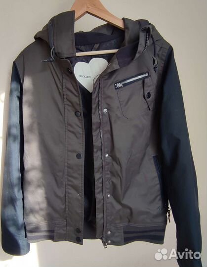 Сноубордическая куртка Holden