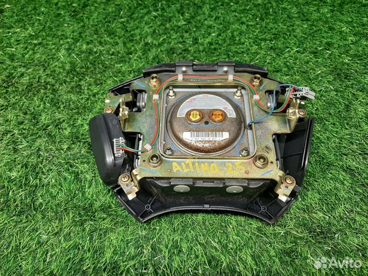 В наличии: Подушка безопасности Nissan Altima 3