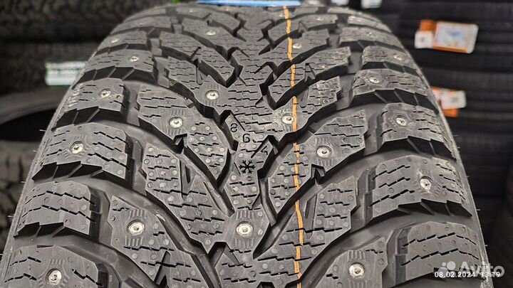 Nokian Tyres Hakkapeliitta 9 SUV 225/55 R18 102T